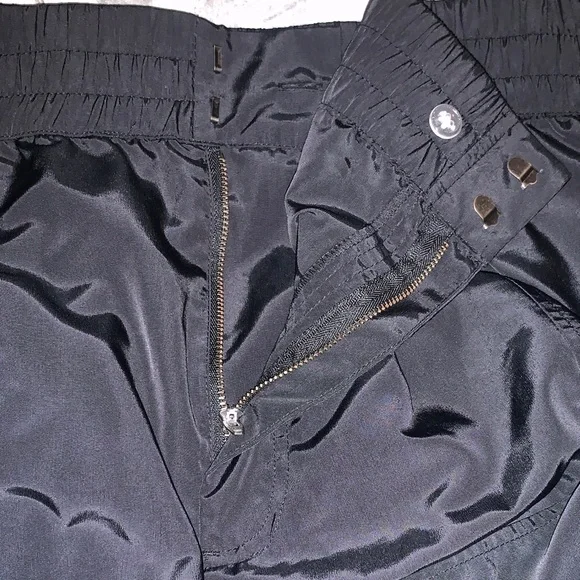 NWT Future Collective 4X elastic waist joggers with stylish design athletic wear - Picture 10 of 10